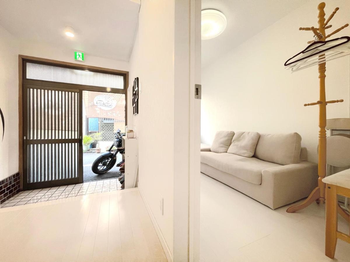 Guesthouse中道 Ōsaka Eksteriør bilde